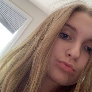 Meet your Posher, Mia